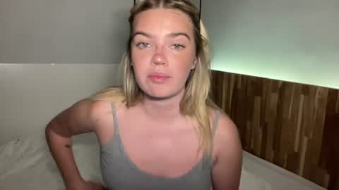 Marciabrady online show from June 2026 03:20:02 AM