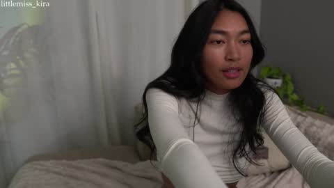 Kira online show from December 2024 04:25:01 AM