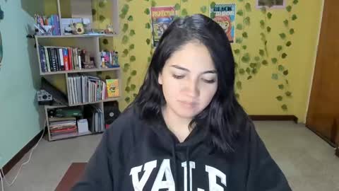 Mia  Wednesday to Sunday 730 am to 1030 am Colombian Hour D online show from February 2025 01:03:02 AM