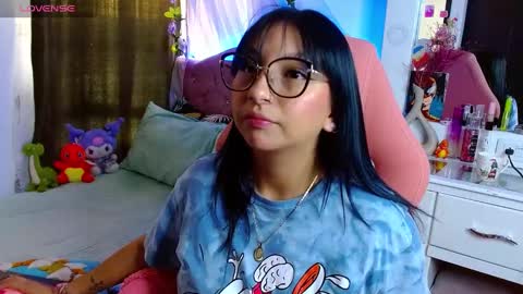 Snapshot of littlerouse_ chatting on February 2025 10:06:02 PM Ruby Rouse online show from February 2025 10:06:02 PM