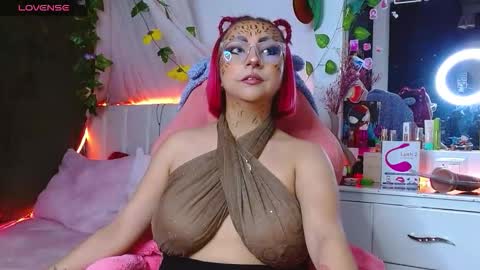 Snapshot of littlerouse_ chatting on October 2025 02:34:01 AM Ruby Rouse online show from October 2025 02:34:01 AM