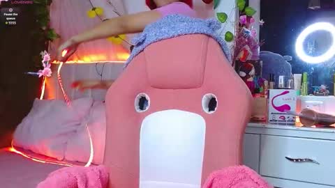 Snapshot of littlerouse_ chatting on November 2025 02:12:01 AM Ruby Rouse online show from November 2025 02:12:01 AM