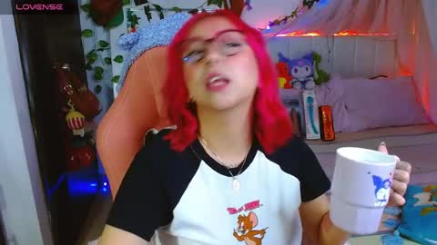 Snapshot of littlerouse_ chatting on May 2026 08:30:02 AM Ruby Rouse online show from May 2026 08:30:02 AM