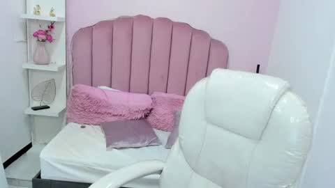 Snapshot of littlesofii chatting on September 2025 08:42:01 PM sofii online show from September 2025 08:42:01 PM