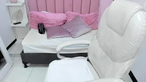 Snapshot of littlesofii chatting on September 2025 09:26:01 PM sofii online show from September 2025 09:26:01 PM