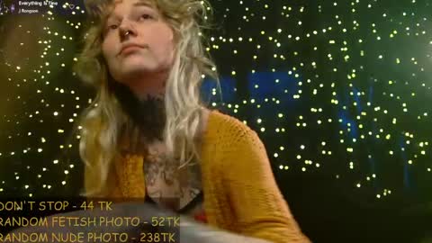 Snapshot of littlespacemouse chatting on May 2026 09:03:02 AM Niki free tg channel with some photos gifs and info about streams online show from May 2026 09:03:02 AM