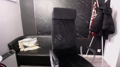 Snapshot of littleviki_ chatting on December 2024 09:41:01 AM Viki online show from December 2024 09:41:01 AM