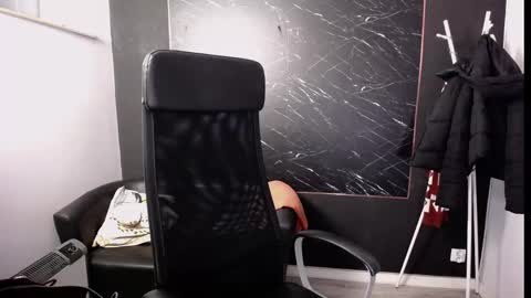 Snapshot of littleviki_ chatting on February 2025 05:00:01 AM Viki online show from February 2025 05:00:01 AM