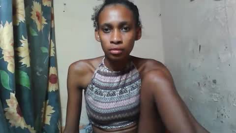 Snapshot of littleyanah chatting on January 2026 07:28:02 PM yanah online show from January 2026 07:28:02 PM