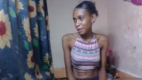 Snapshot of littleyanah chatting on February 2026 08:32:01 AM yanah online show from February 2026 08:32:01 AM