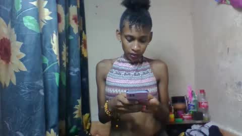 Snapshot of littleyanah chatting on February 2026 07:43:02 AM yanah online show from February 2026 07:43:02 AM