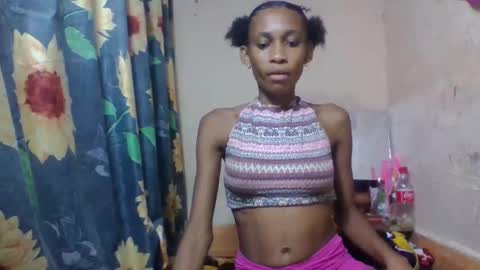 Snapshot of littleyanah chatting on February 2026 08:37:01 AM yanah online show from February 2026 08:37:01 AM