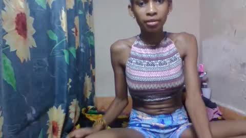 Snapshot of littleyanah chatting on February 2026 07:11:01 PM yanah online show from February 2026 07:11:01 PM