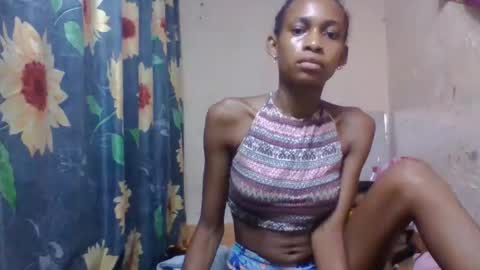 Snapshot of littleyanah chatting on February 2026 09:40:01 AM yanah online show from February 2026 09:40:01 AM