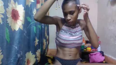 Snapshot of littleyanah chatting on February 2026 06:12:02 AM yanah online show from February 2026 06:12:02 AM