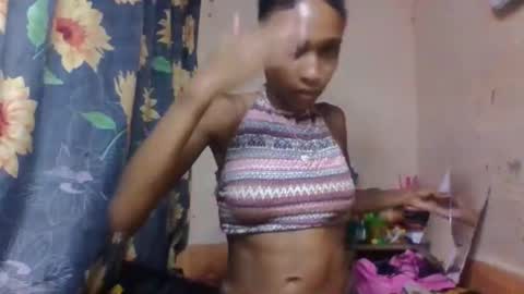 Snapshot of littleyanah chatting on April 2026 05:40:02 PM yanah online show from April 2026 05:40:02 PM