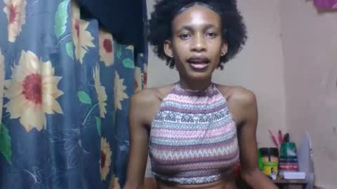 Snapshot of littleyanah chatting on April 2026 07:58:02 PM yanah online show from April 2026 07:58:02 PM