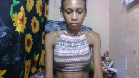 Snapshot of littleyanah chatting on May 2026 01:21:01 AM yanah online show from May 2026 01:21:01 AM