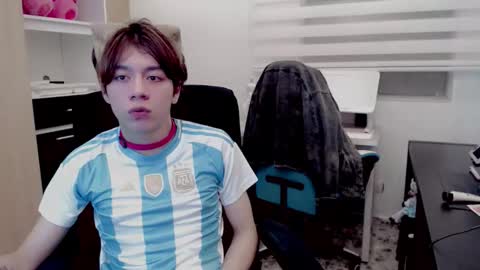 littlezhalem online show from February 2026 06:43:02 AM