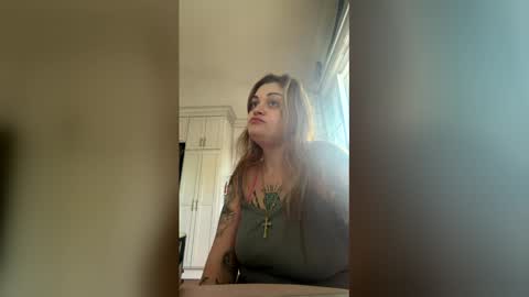 Nina online show from May 2026 09:45:02 PM