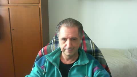 liuk53 online show from April 2026 12:41:01 PM