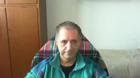 liuk53 online show from April 2026 02:12:02 PM