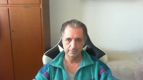 liuk53 online show from April 2026 12:41:01 PM