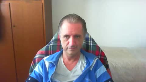liuk53 online show from May 2026 12:13:02 PM