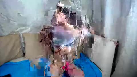Snapshot of liv_sinclair chatting on May 2026 06:34:02 PM LIV online show from May 2026 06:34:02 PM