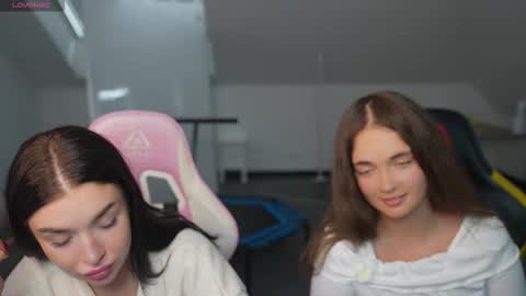 Snapshot of livehub054 chatting on February 2026 12:06:01 PM Sheryl online show from February 2026 12:06:01 PM