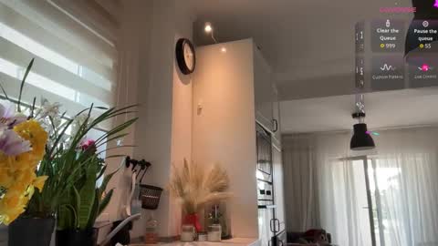 Snapshot of livmilani chatting on March 2026 08:54:02 AM OnlyFans livia77 twitter liv20 4u online show from March 2026 08:54:02 AM