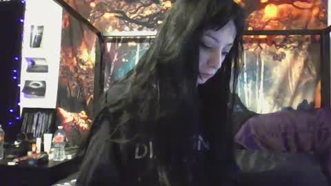 Liv Mirage online show from January 2025 05:18:01 PM