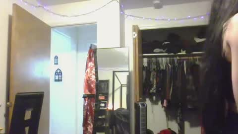 Liv Mirage online show from January 2025 10:56:01 PM