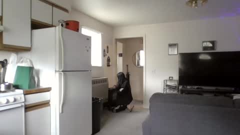 Liv Mirage online show from October 2025 06:38:02 PM