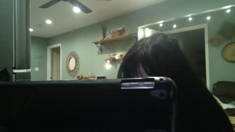 Liv Mirage online show from October 2025 02:45:01 AM