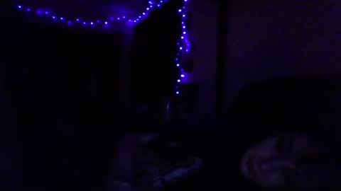 Liv Mirage online show from November 2025 05:28:02 AM