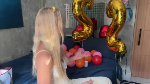 olivia online show from March 2026 01:18:01 AM