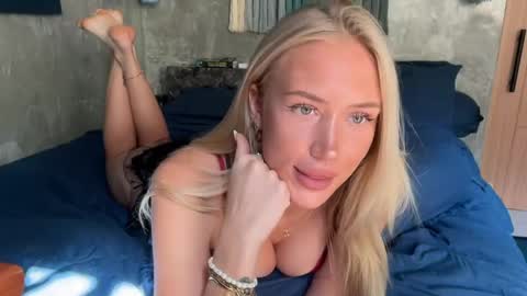 olivia online show from April 2026 01:22:02 AM