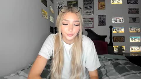 Snapshot of livvywinters chatting on January 2026 04:40:01 AM Livvy online show from January 2026 04:40:01 AM