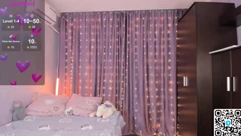 My name is Livy Nice to meet you  Thumbs up please its important online show from February 2026 05:44:01 PM