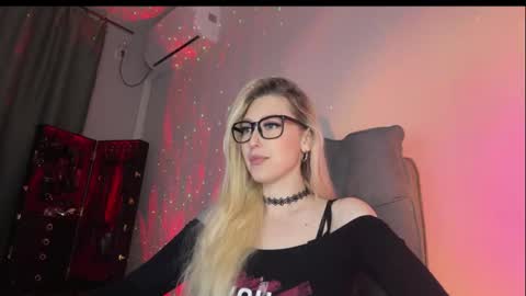 Snapshot of liya_ray chatting on March 2026 02:04:02 AM Liya Ray online show from March 2026 02:04:02 AM