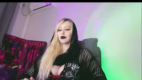 Snapshot of liya_ray chatting on March 2026 04:01:01 PM Liya Ray online show from March 2026 04:01:01 PM