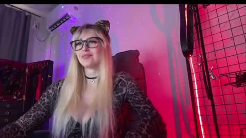 Snapshot of liya_ray chatting on May 2026 03:53:02 PM Liya Ray online show from May 2026 03:53:02 PM