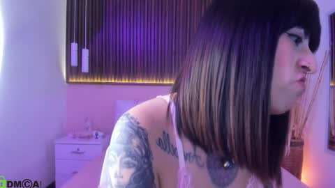 Snapshot of liz_grey_ chatting on April 2026 02:55:01 AM online show from April 2026 02:55:01 AM