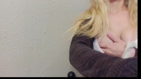 Snapshot of liz_jay chatting on September 2025 05:07:02 AM Jay-Liz online show from September 2025 05:07:02 AM