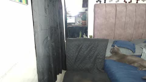 Snapshot of liza_thurner chatting on January 2025 01:02:01 AM Liza Thurner online show from January 2025 01:02:01 AM