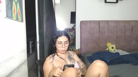 Snapshot of liza_thurner chatting on September 2025 02:36:02 AM Liza Thurner online show from September 2025 02:36:02 AM