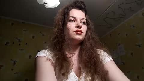 Molly online show from April 2026 04:08:01 PM