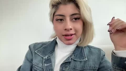 Snapshot of lizambarr chatting on January 2025 06:02:02 PM Lizeth online show from January 2025 06:02:02 PM