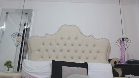 lizANDjuan online show from January 2025 10:08:02 PM